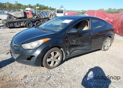 2012 Hyundai Elantra Gls z USA, uszkodzony, nr VIN 5NPDH4AE6CH135521
